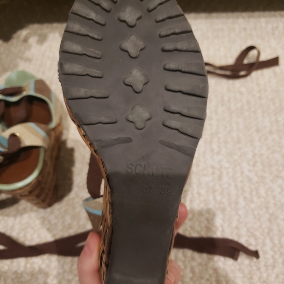 Beautiful wedge sandals sz8 - Picture 4 of 4